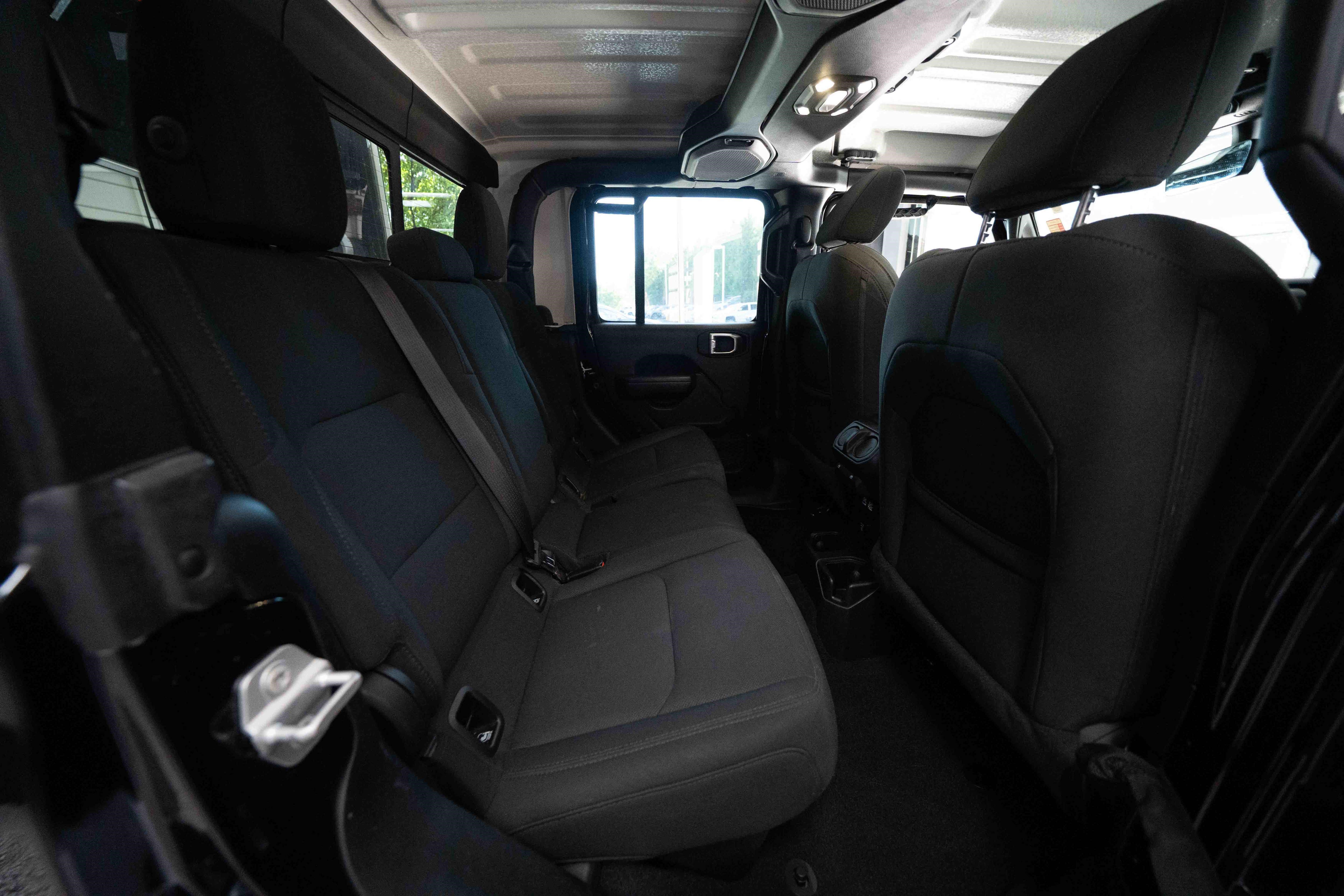 Used 2021 Jeep Gladiator Sport AWD/4WD image 24