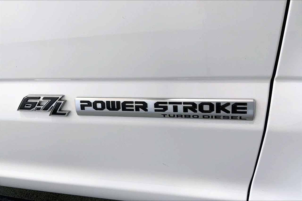 Used 2022 Ford F250 XLT w/ XLT Value Package AWD/4WD image 7