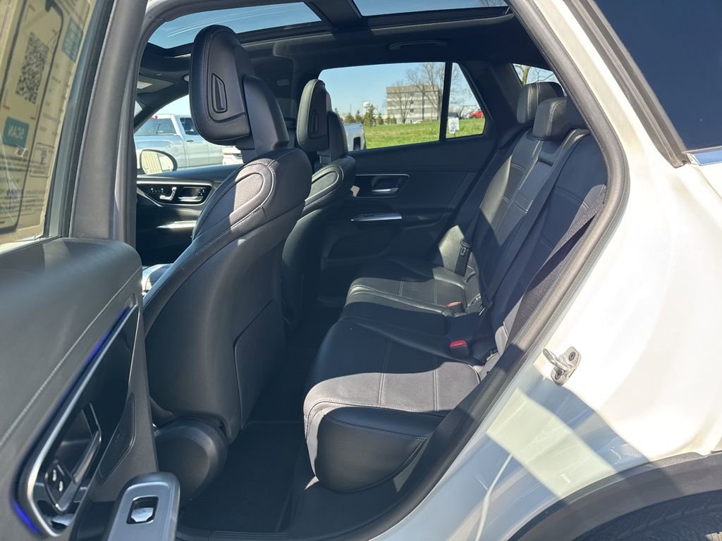 Used 2023 Mercedes-Benz GLC 300 4MATIC image 31