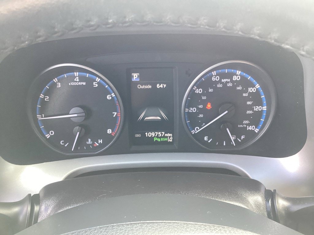 Used 2017 Toyota RAV4 XLE AWD/4WD image 19