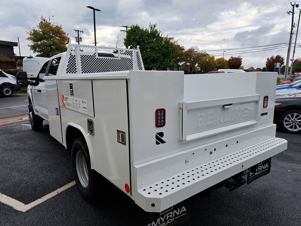 New 2025 Ford F350 XL w/ XL Chrome Package image 4