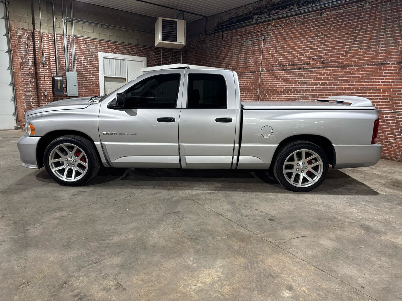 Used 2005 Dodge Ram 1500 Truck 2WD Quad Cab image 9