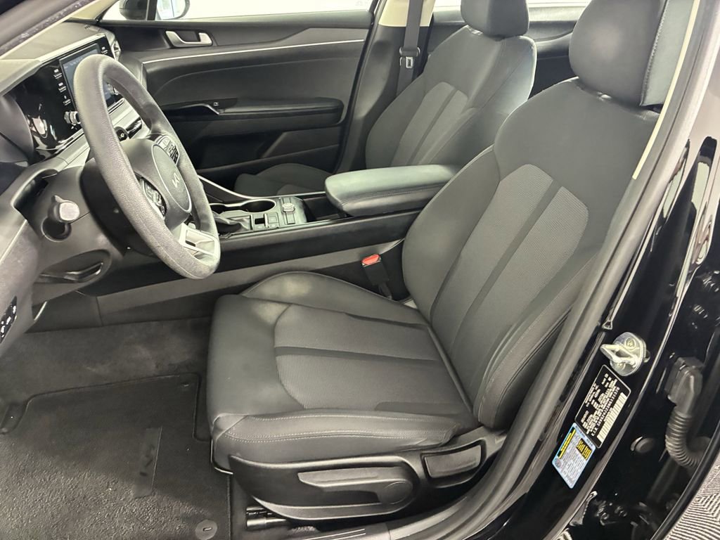 Used 2022 Kia K5 LX image 13