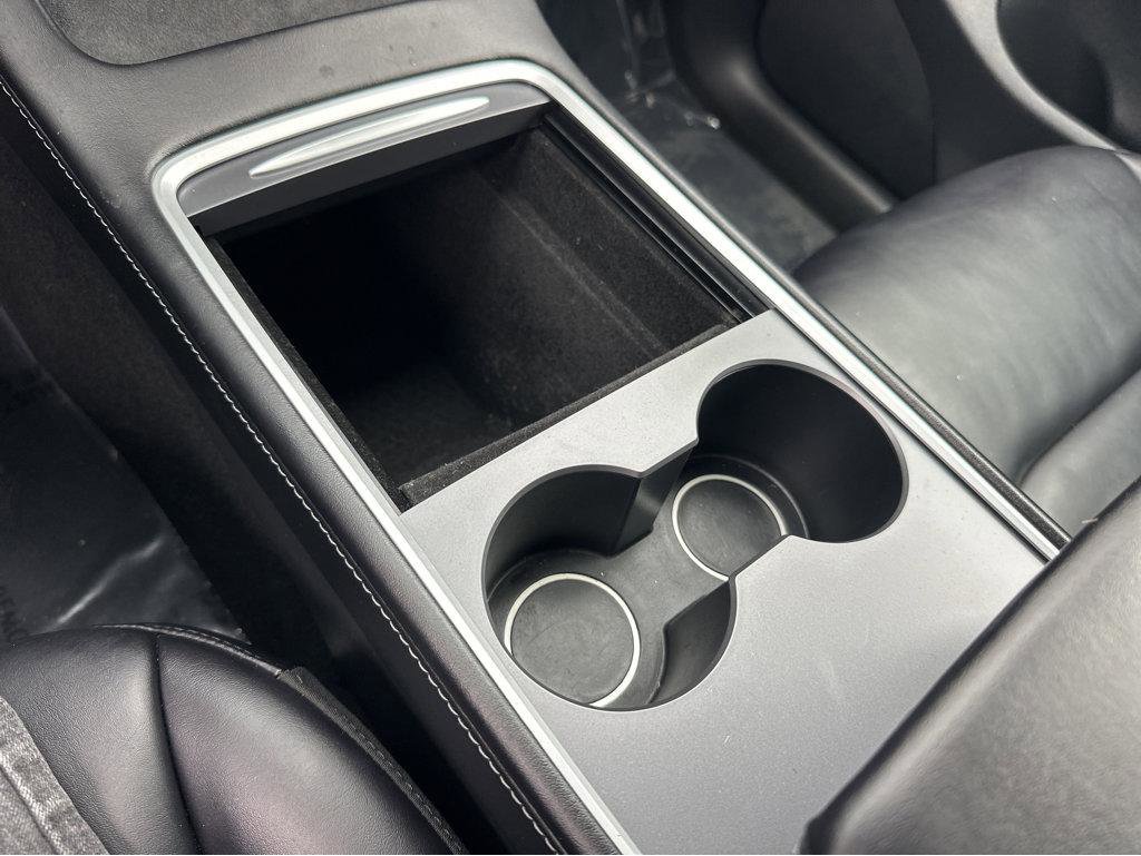 Used 2022 Tesla Model Y Performance image 25