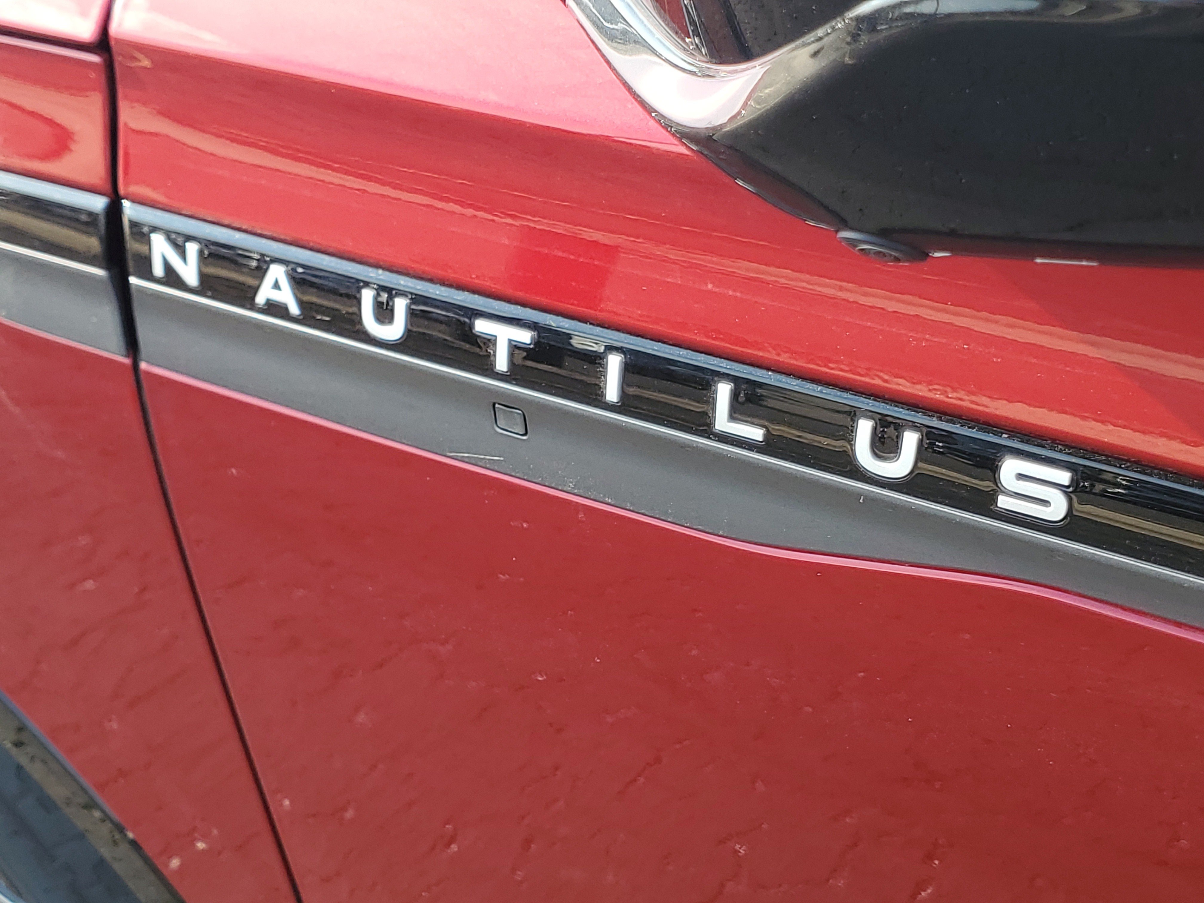 New 2026 Lincoln Nautilus Reserve w/ Jet Appearance Package AWD/4WD image 7