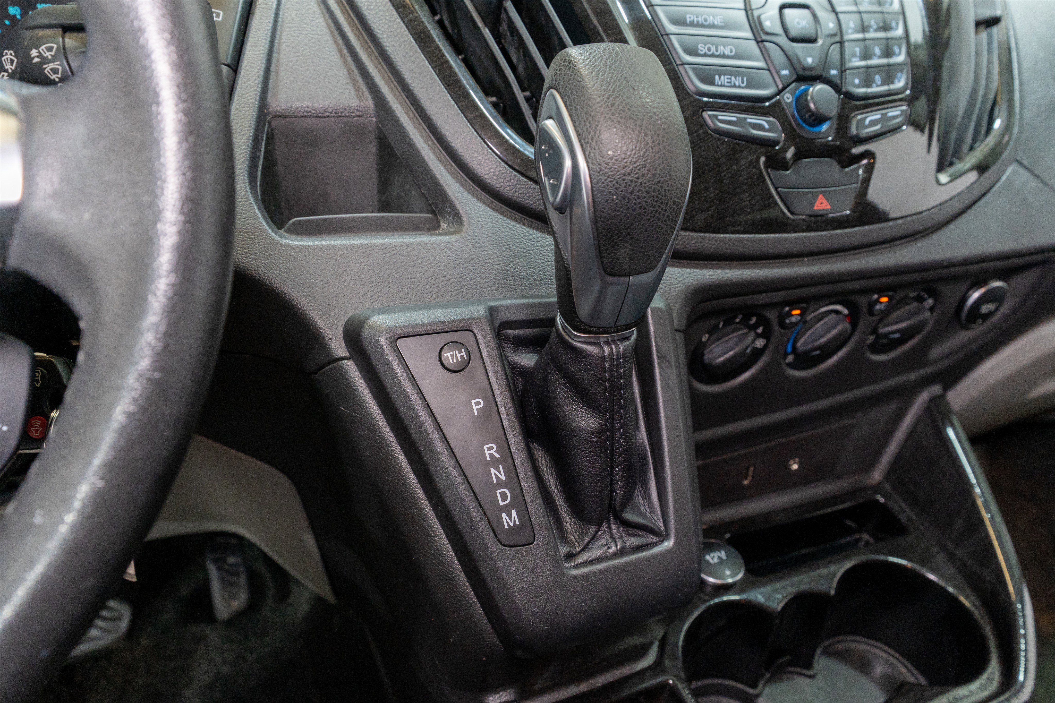 Used 2015 Ford Transit 150 130 Low Roof w/ Exterior Upgrade Package RWD image 29
