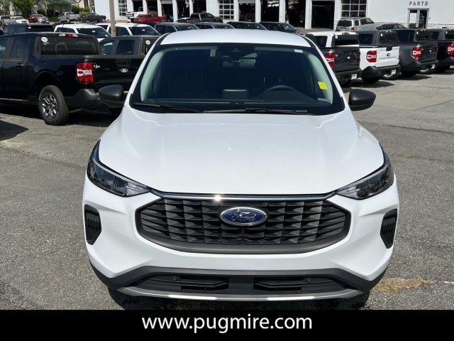 Used 2023 Ford Escape Active FWD image 2