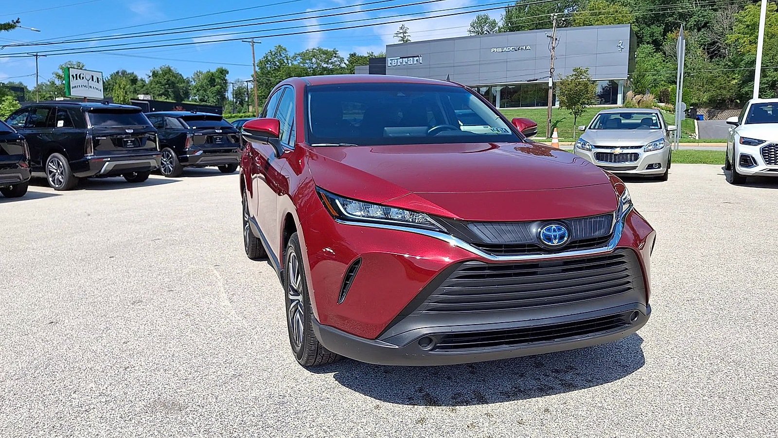 Used 2021 Toyota Venza LE AWD/4WD image 3