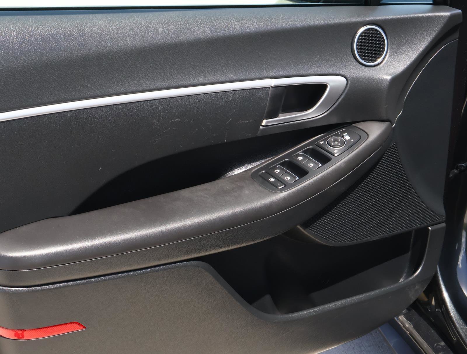 Used 2023 Hyundai Sonata SE w/ Preferred Accessory Package image 13