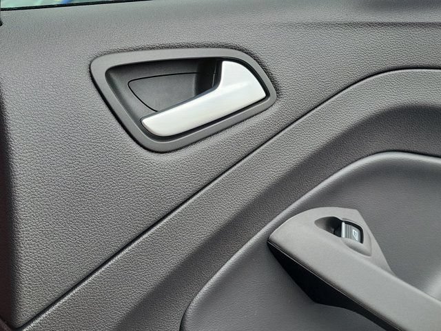 Used 2019 Ford Escape SE FWD image 7