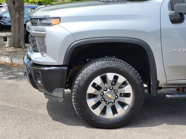 Used 2025 Chevrolet Silverado 2500 Custom w/ Custom Convenience Package AWD/4WD image 6