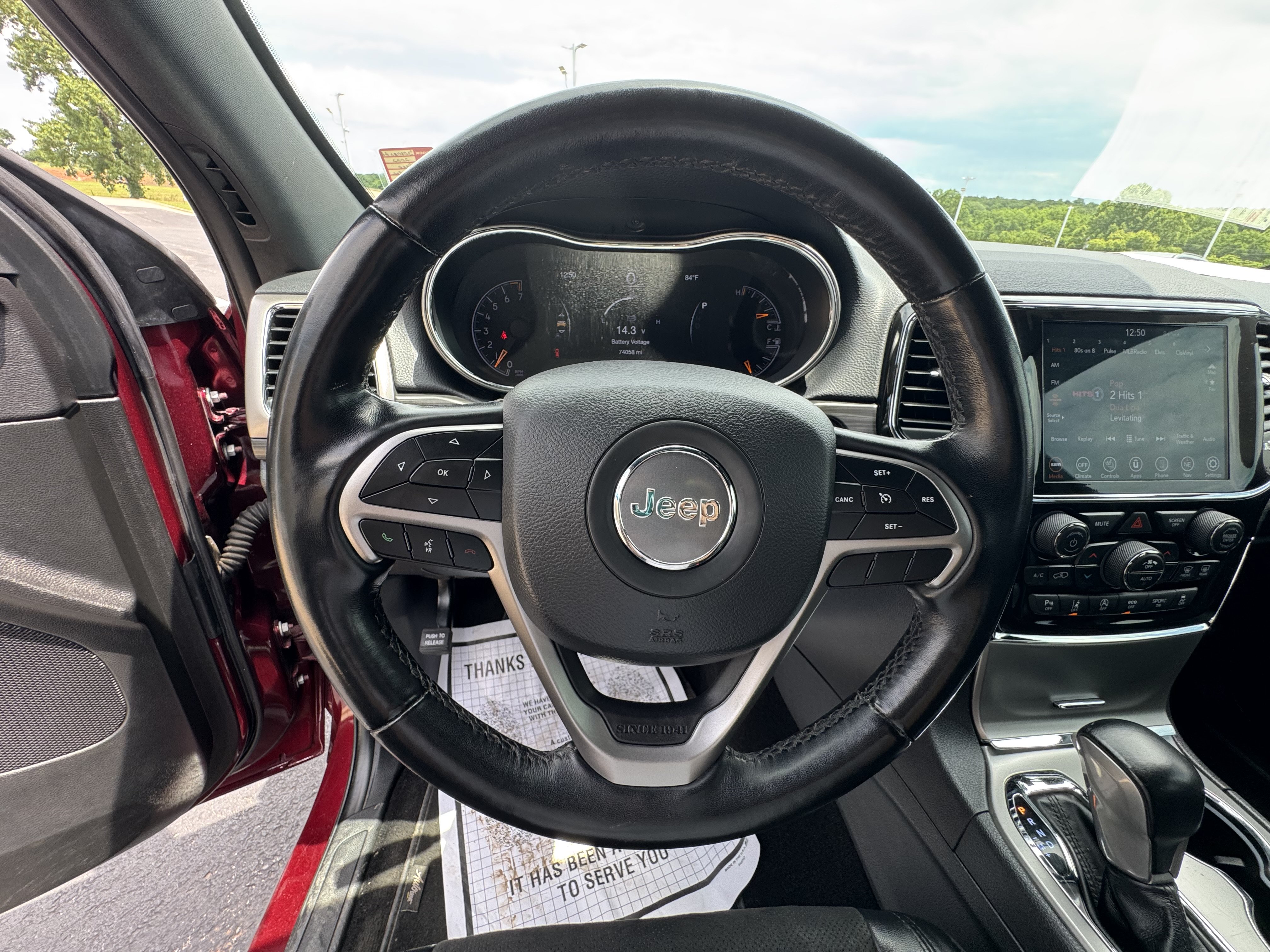 Used 2022 Jeep Grand Cherokee Laredo X AWD/4WD image 16