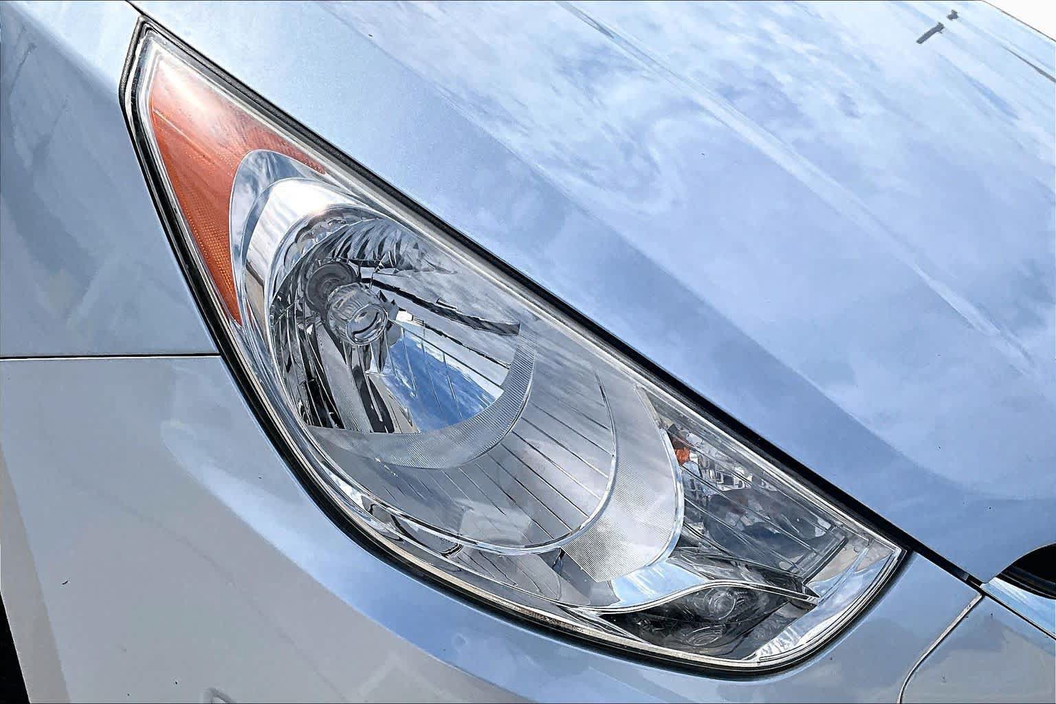 Used 2012 Hyundai Tucson Limited FWD image 26
