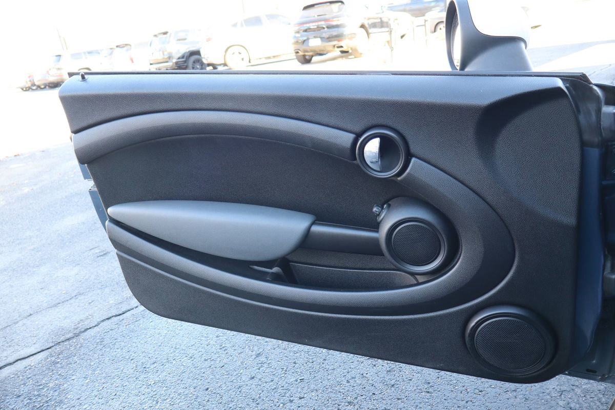 Used 2009 MINI Cooper Hardtop w/ Premium Pkg image 15