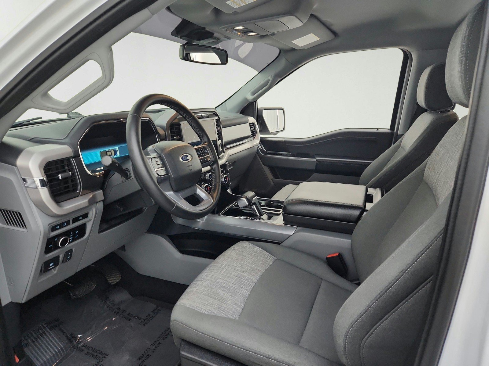 Used 2023 Ford F150 Lightning XLT AWD/4WD image 16