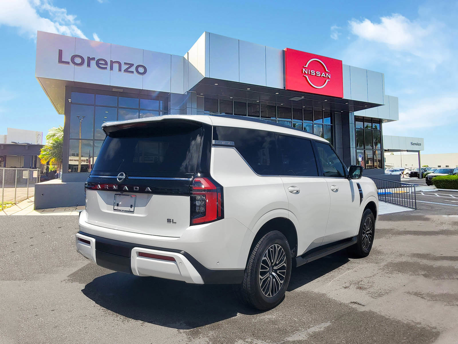 Certified 2025 Nissan Armada SL w/ Captain's Chari Seat Package image 5