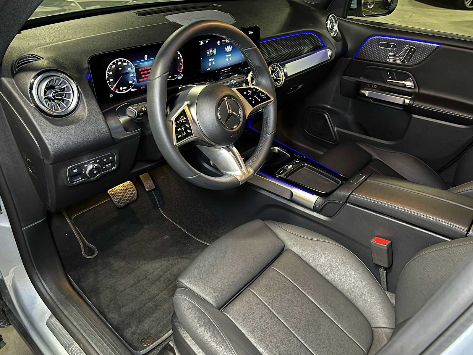 Certified 2025 Mercedes-Benz GLB 250 4MATIC image 24