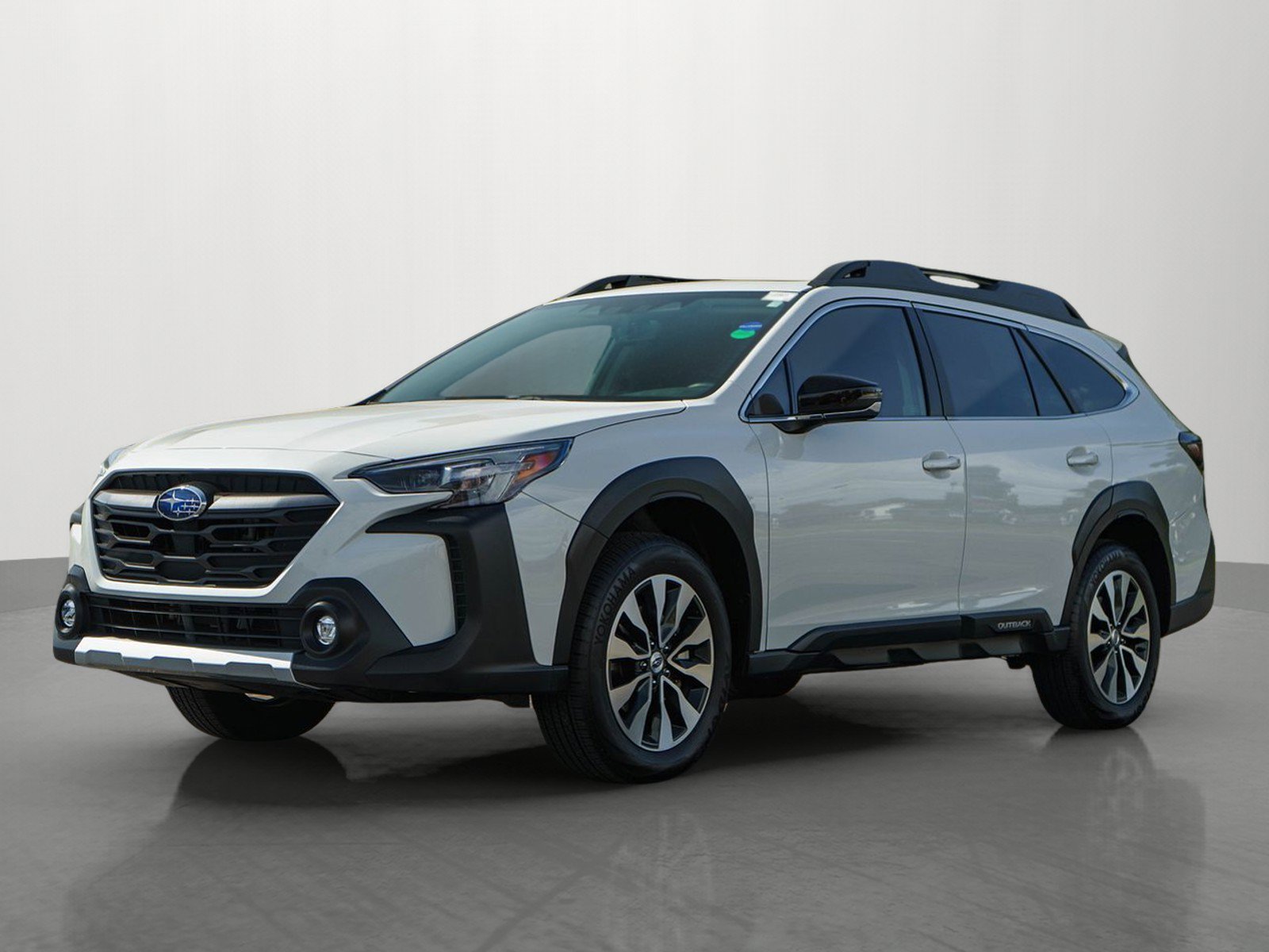 Used 2025 Subaru Outback Limited AWD/4WD image 3