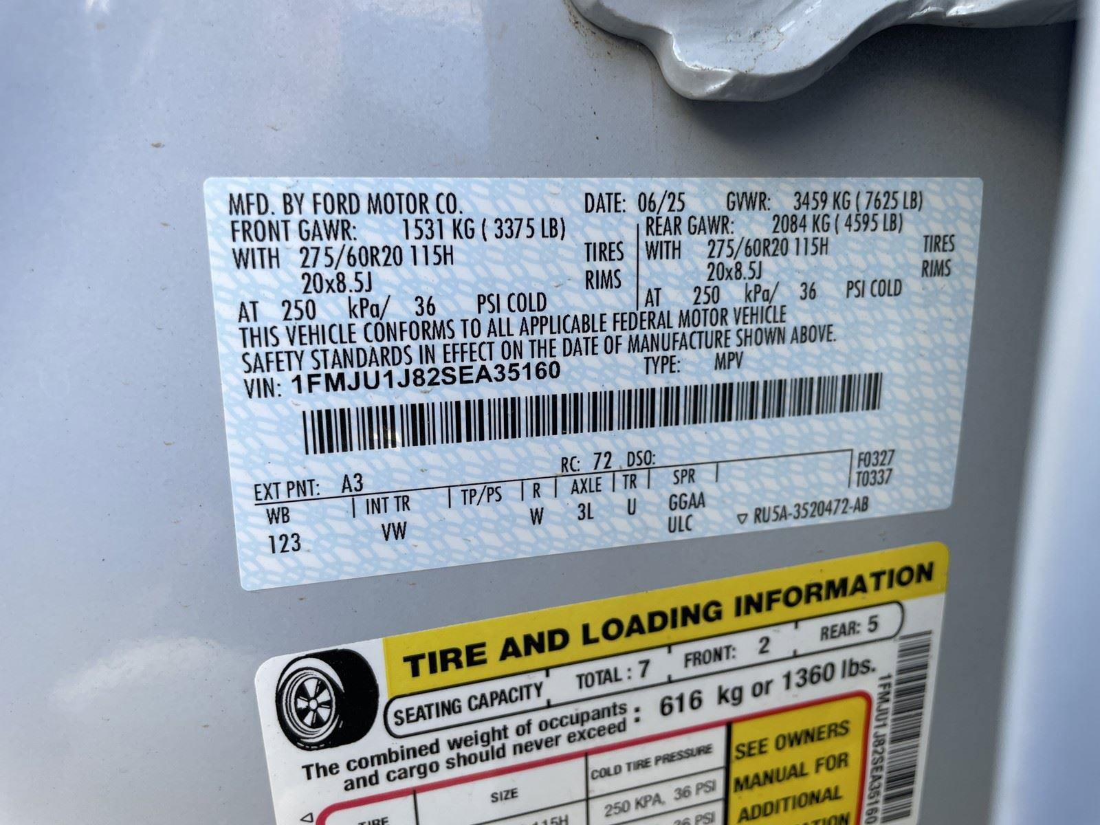 Used 2025 Ford Expedition Active image 44