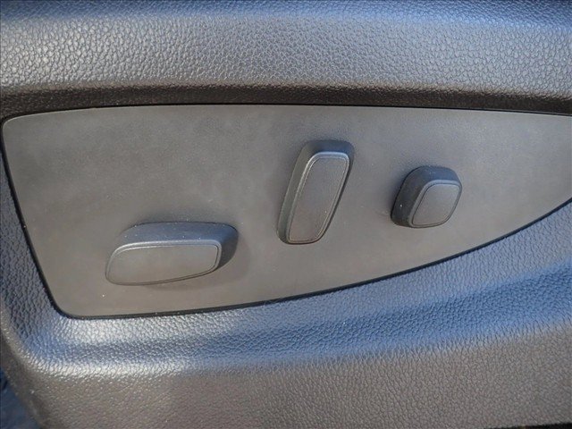 Used 2015 Chevrolet Silverado 2500 LT w/ LT Fleet Convenience Package AWD/4WD image 11