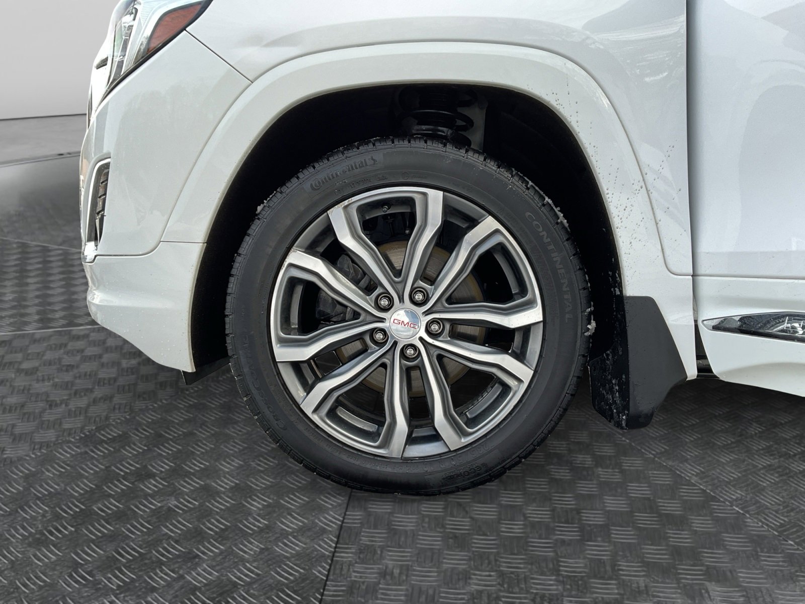 Used 2019 GMC Terrain Denali image 14