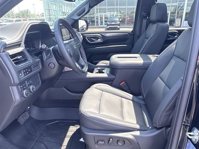 Certified 2023 Chevrolet Suburban RST w/ Luxury Package AWD/4WD image 20