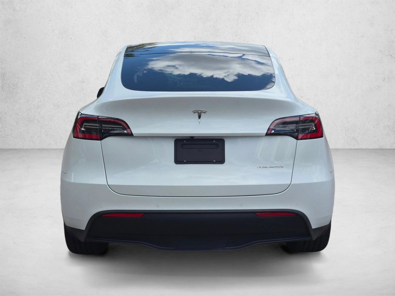 Used 2021 Tesla Model Y Long Range AWD/4WD image 7
