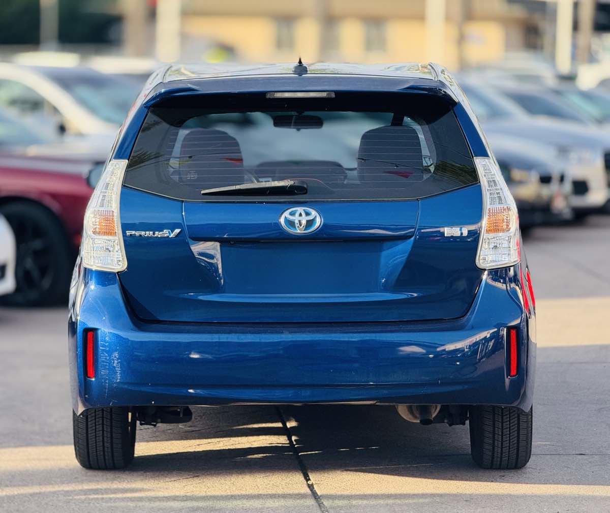 Used 2014 Toyota Prius V Two image 5