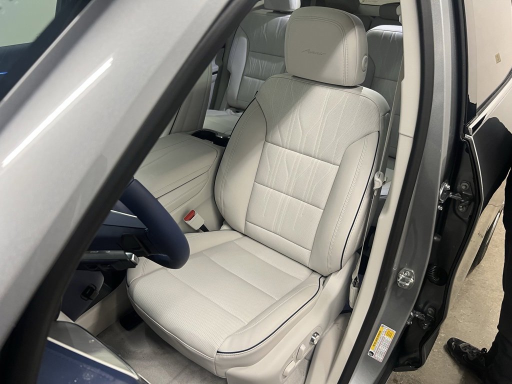 New 2026 Buick Enclave Avenir w/ Super Cruise Package image 26