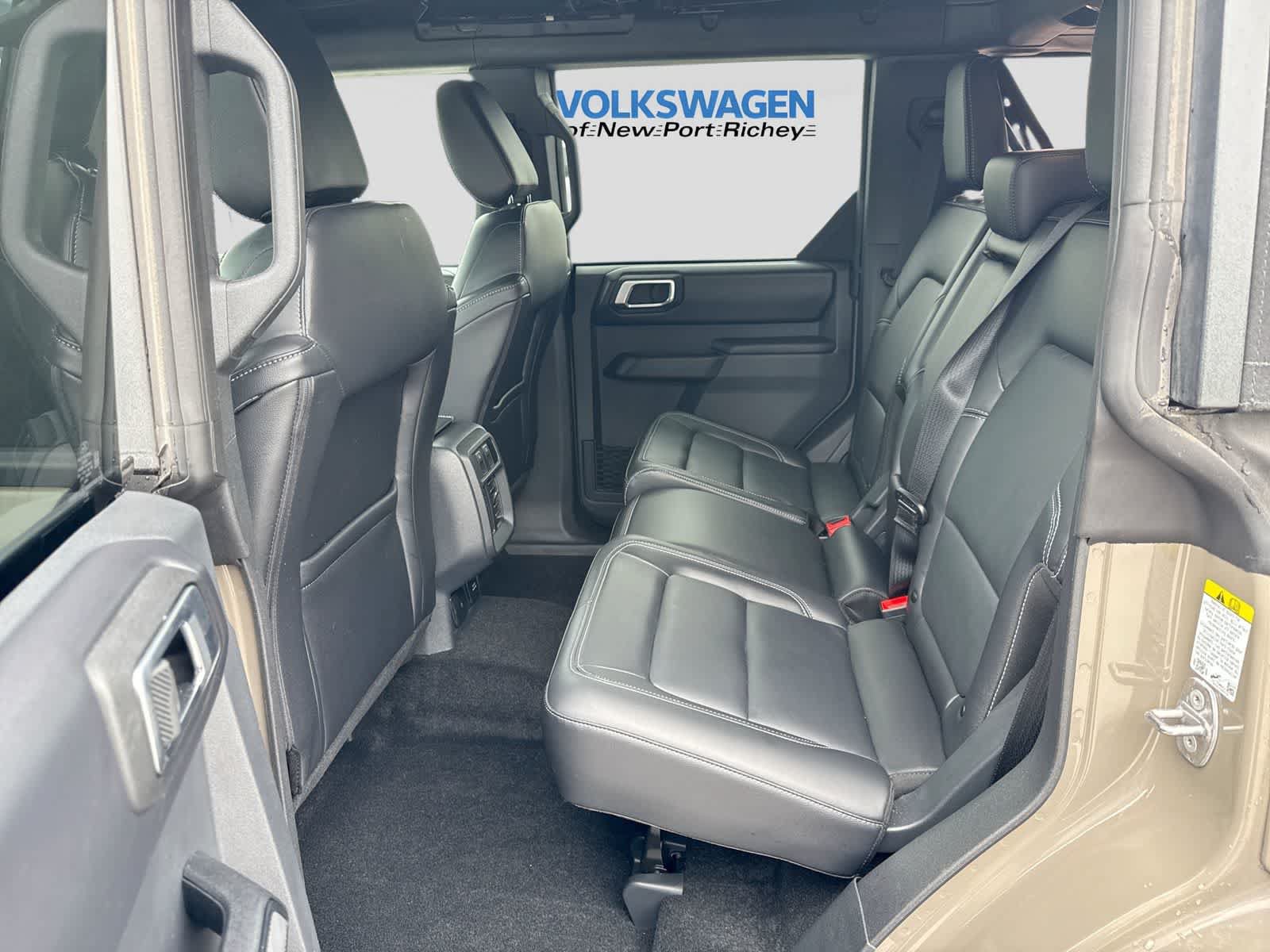 Used 2025 Ford Bronco Outer Banks AWD/4WD image 26