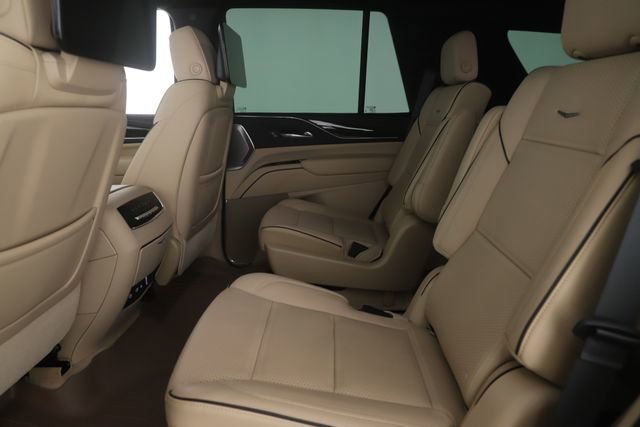 Used 2021 Cadillac Escalade Premium Luxury w/ Driver Assist Tech Package AWD/4WD image 31