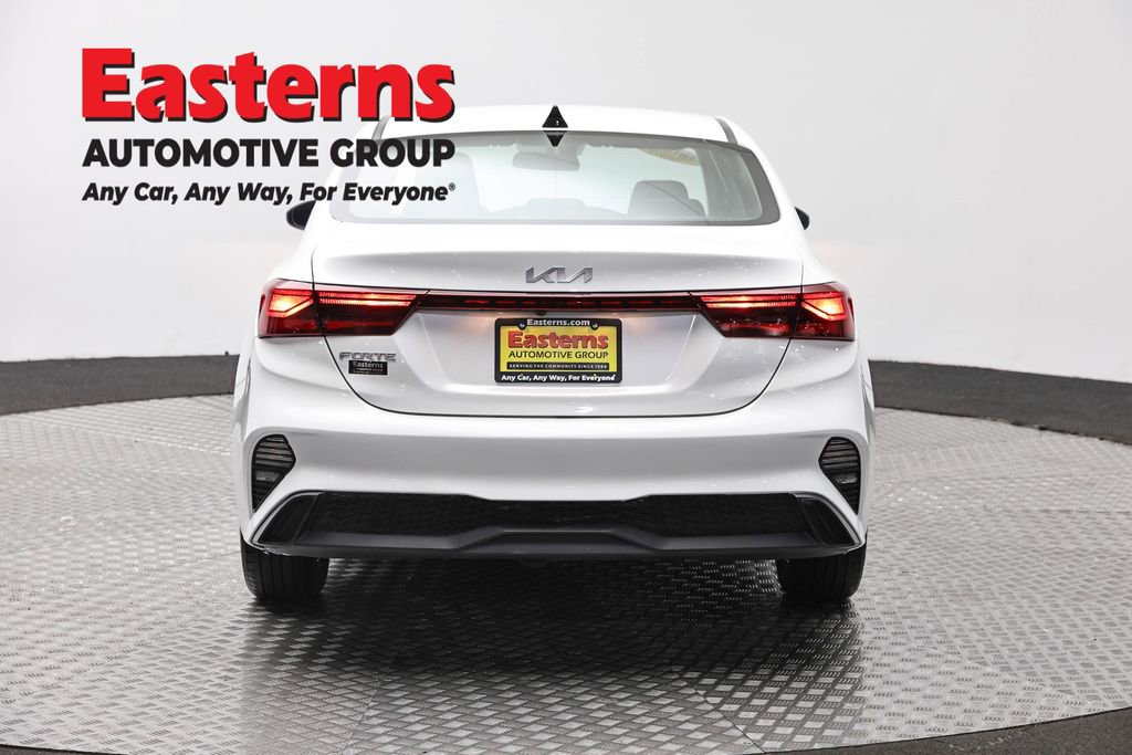 Used 2023 Kia Forte LXS FWD image 6