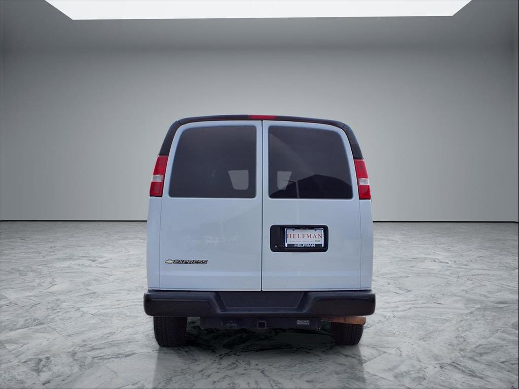 Used 2020 Chevrolet Express 3500 Extended w/ Driver Convenience Package image 6