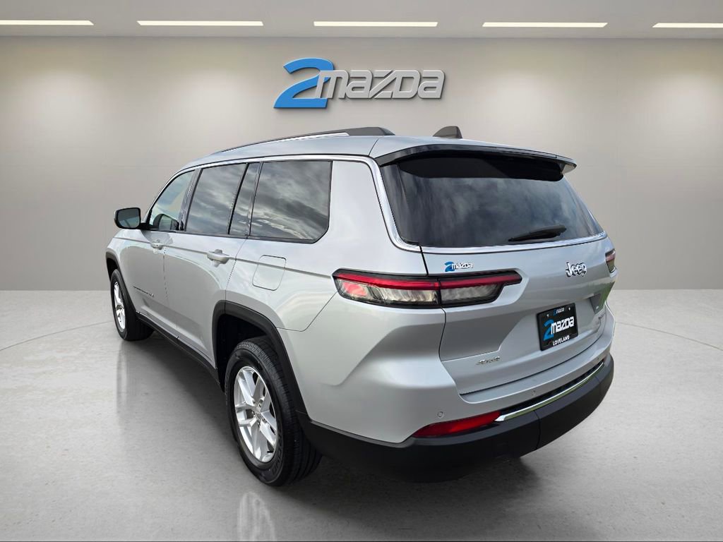 Used 2023 Jeep Grand Cherokee L Laredo image 3