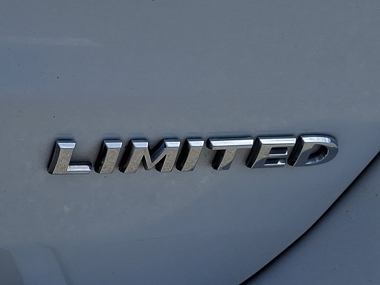 Used 2019 Jeep Grand Cherokee Limited AWD/4WD image 32