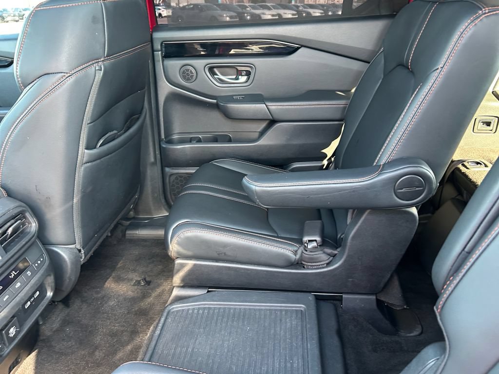 Used 2023 Honda Pilot TrailSport image 21