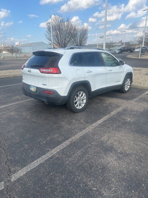 Used 2014 Jeep Cherokee Latitude w/ Cold Weather Group image 2