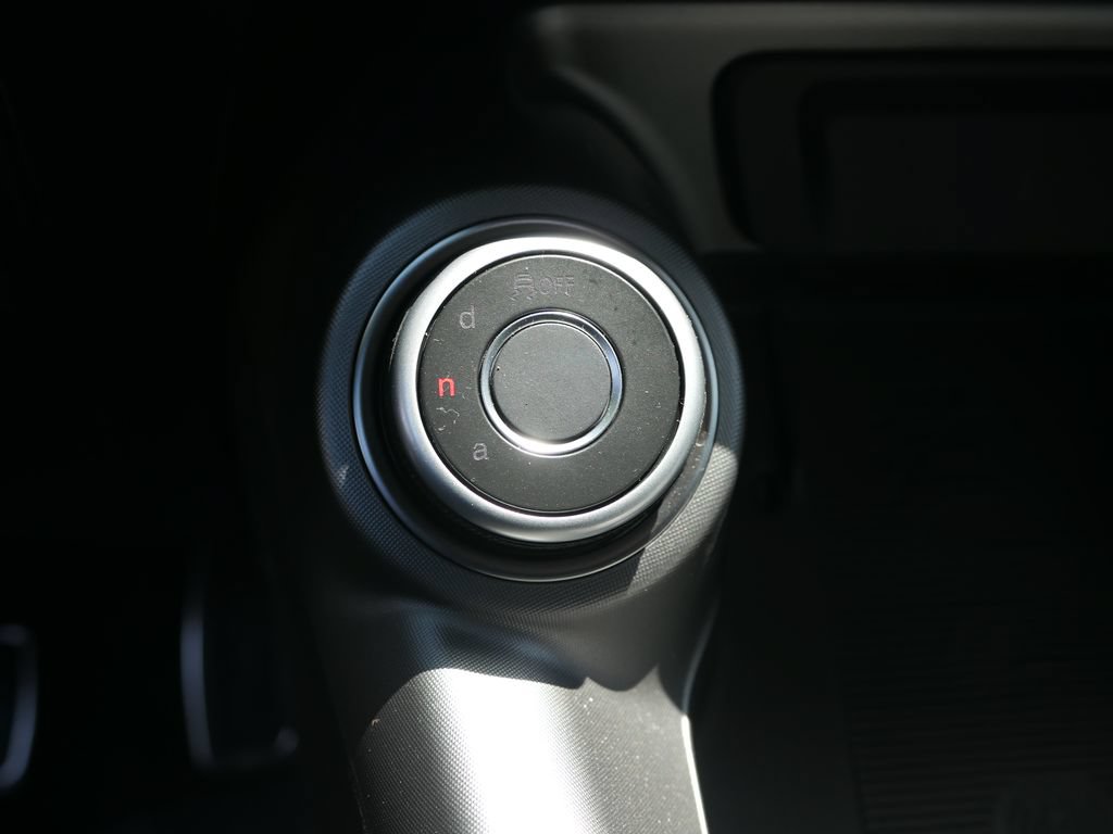 Used 2025 Alfa Romeo Tonale w/ Premium Package AWD/4WD image 18