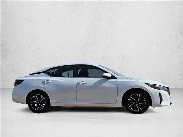 Used 2024 Nissan Sentra SV FWD image 4