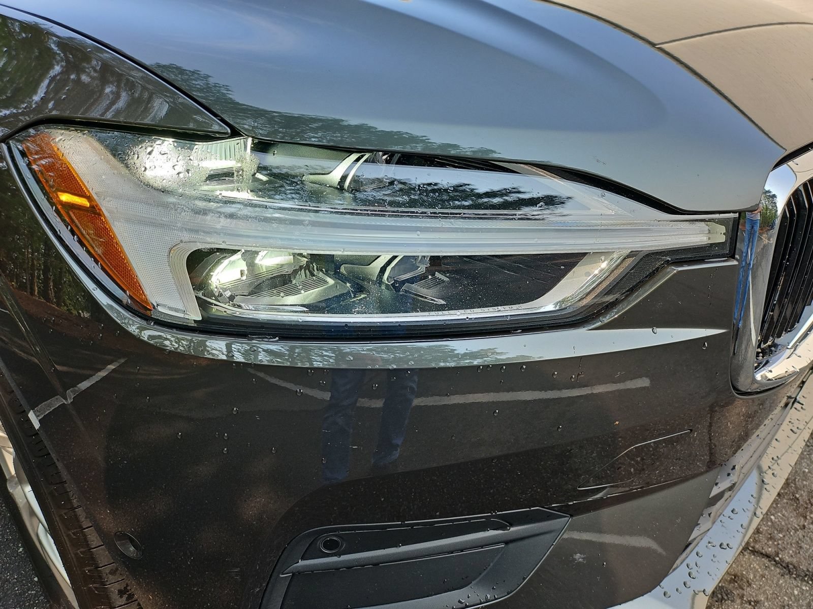 Used 2019 Volvo XC60 T5 Momentum w/ Premium Package FWD image 11