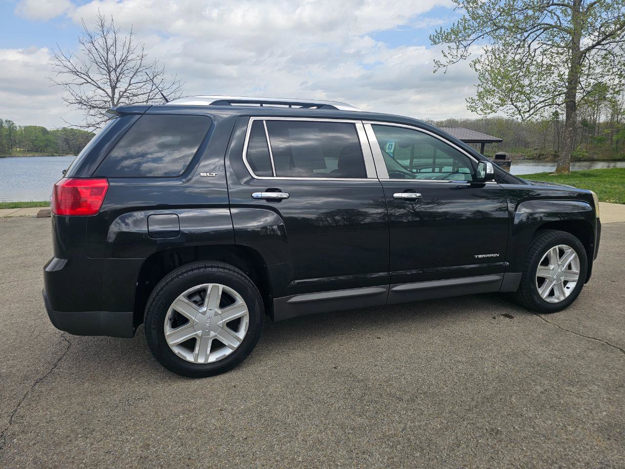 Used 2011 GMC Terrain SLT w/ Cargo Package AWD/4WD image 5