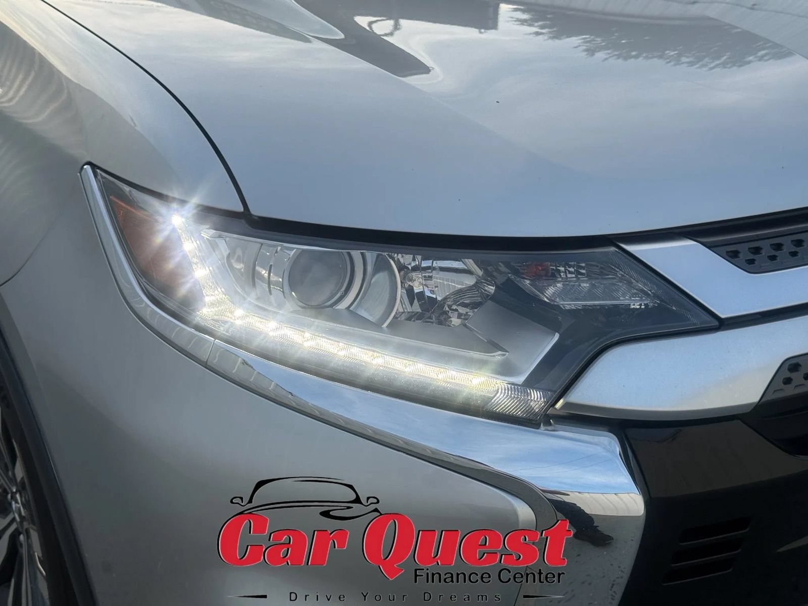 Used 2019 Mitsubishi Outlander SEL AWD/4WD image 24
