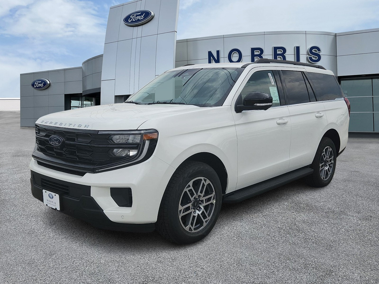 New 2026 Ford Expedition Active AWD/4WD image 2