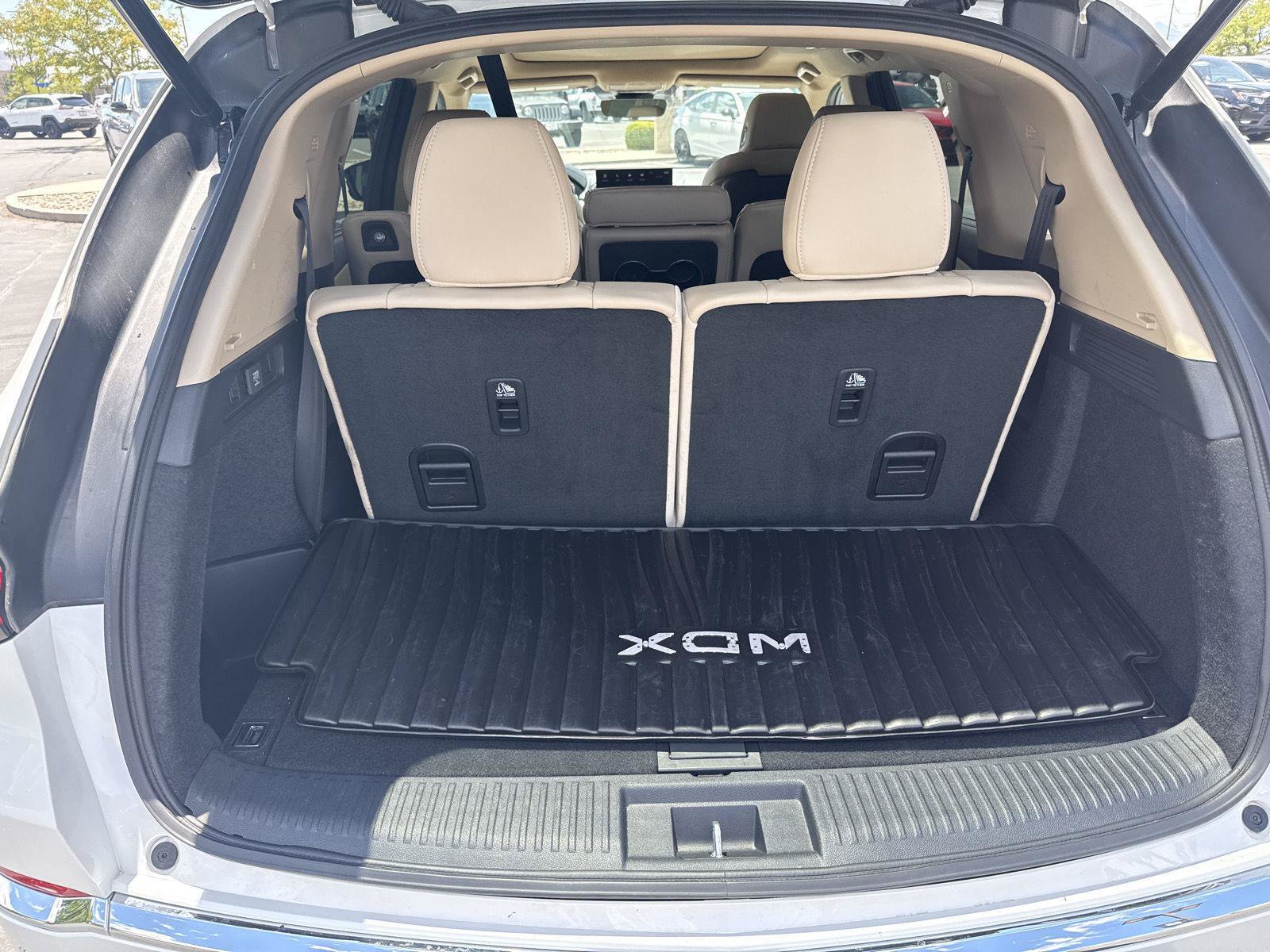 Used 2024 Acura MDX w/ Technology Package AWD/4WD image 8