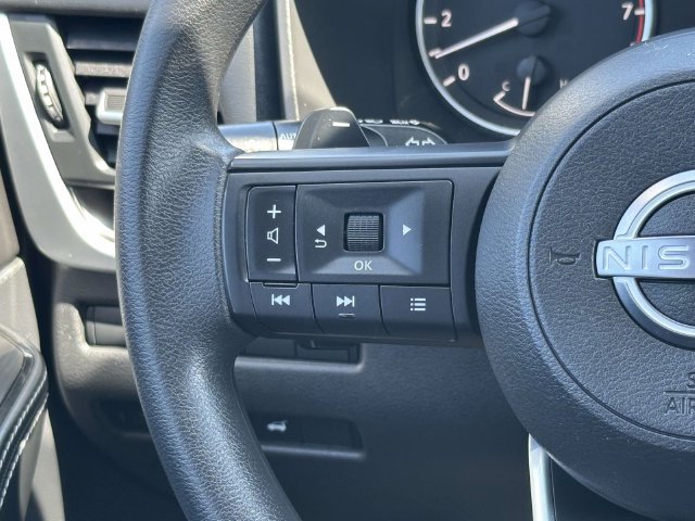Used 2024 Nissan Rogue SV AWD/4WD image 23