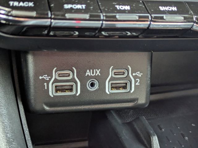 Used 2025 Dodge Durango R/T image 32