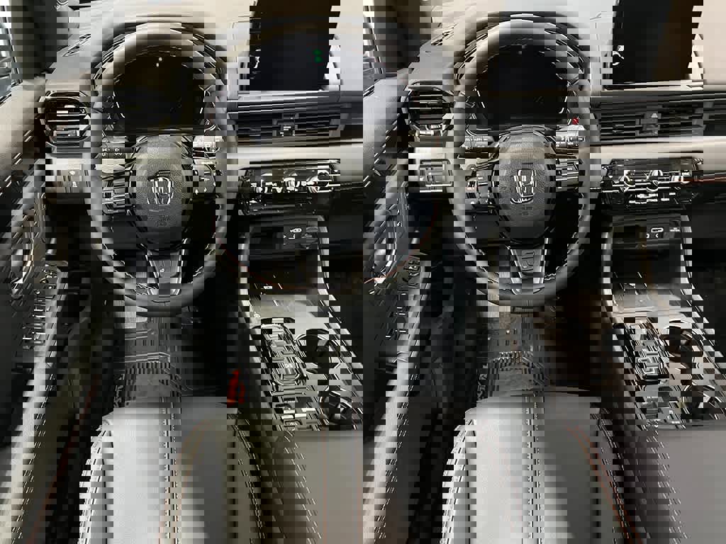 New 2025 Honda Pilot TrailSport image 13