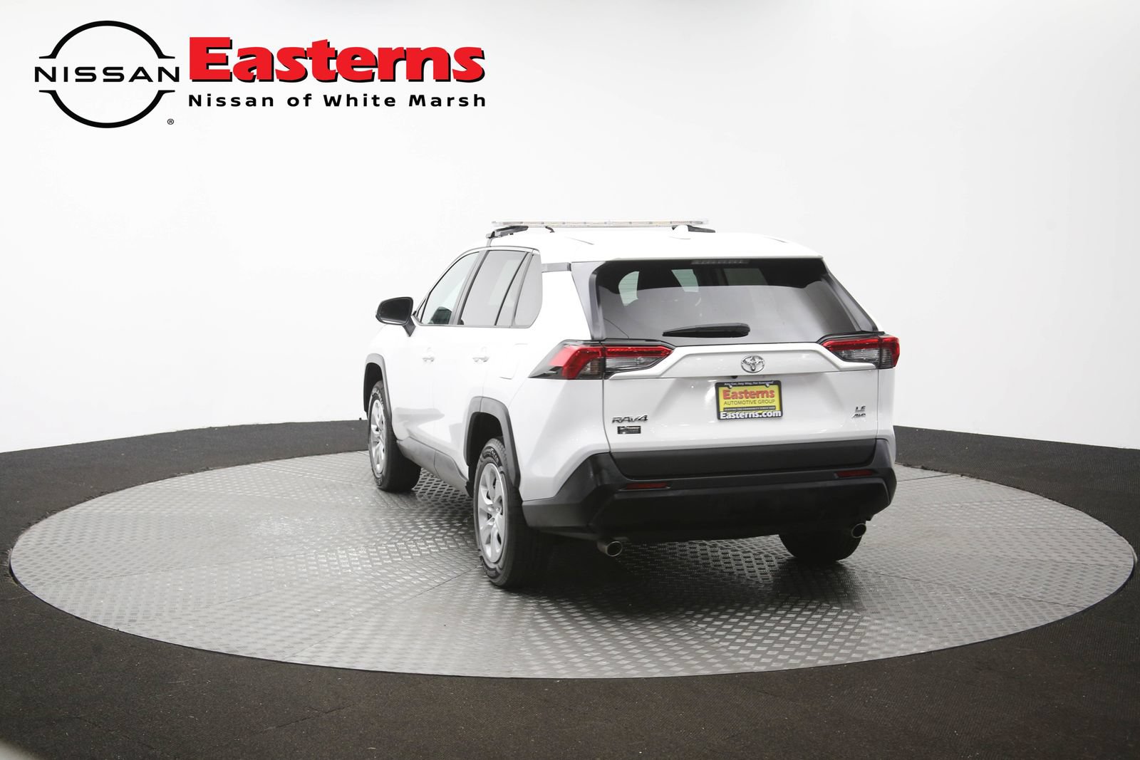 Used 2023 Toyota RAV4 LE AWD/4WD image 65