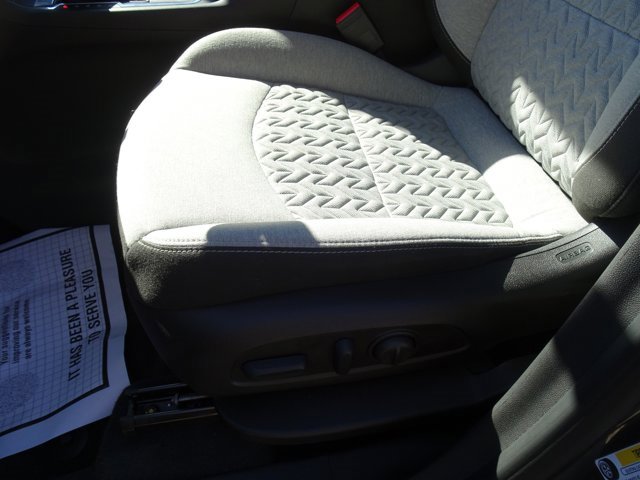 Certified 2022 Chevrolet Equinox LS w/ LS Convenience Package image 9