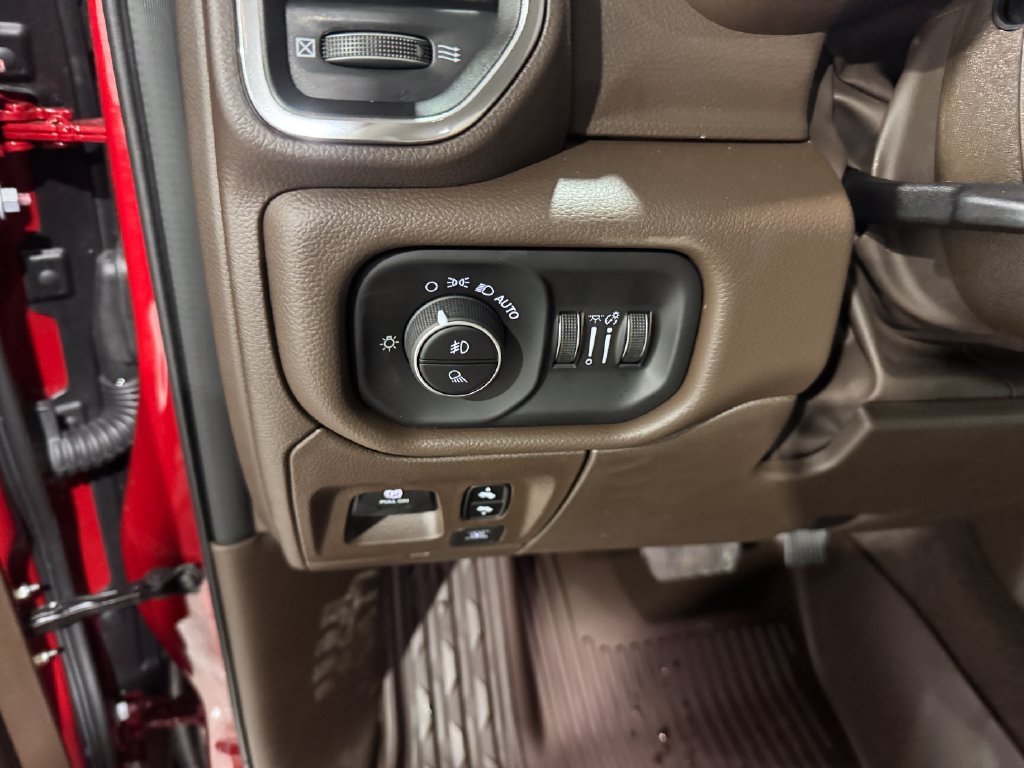 New 2027 RAM 1500 Laramie w/ Laramie Southwest Edition AWD/4WD image 35
